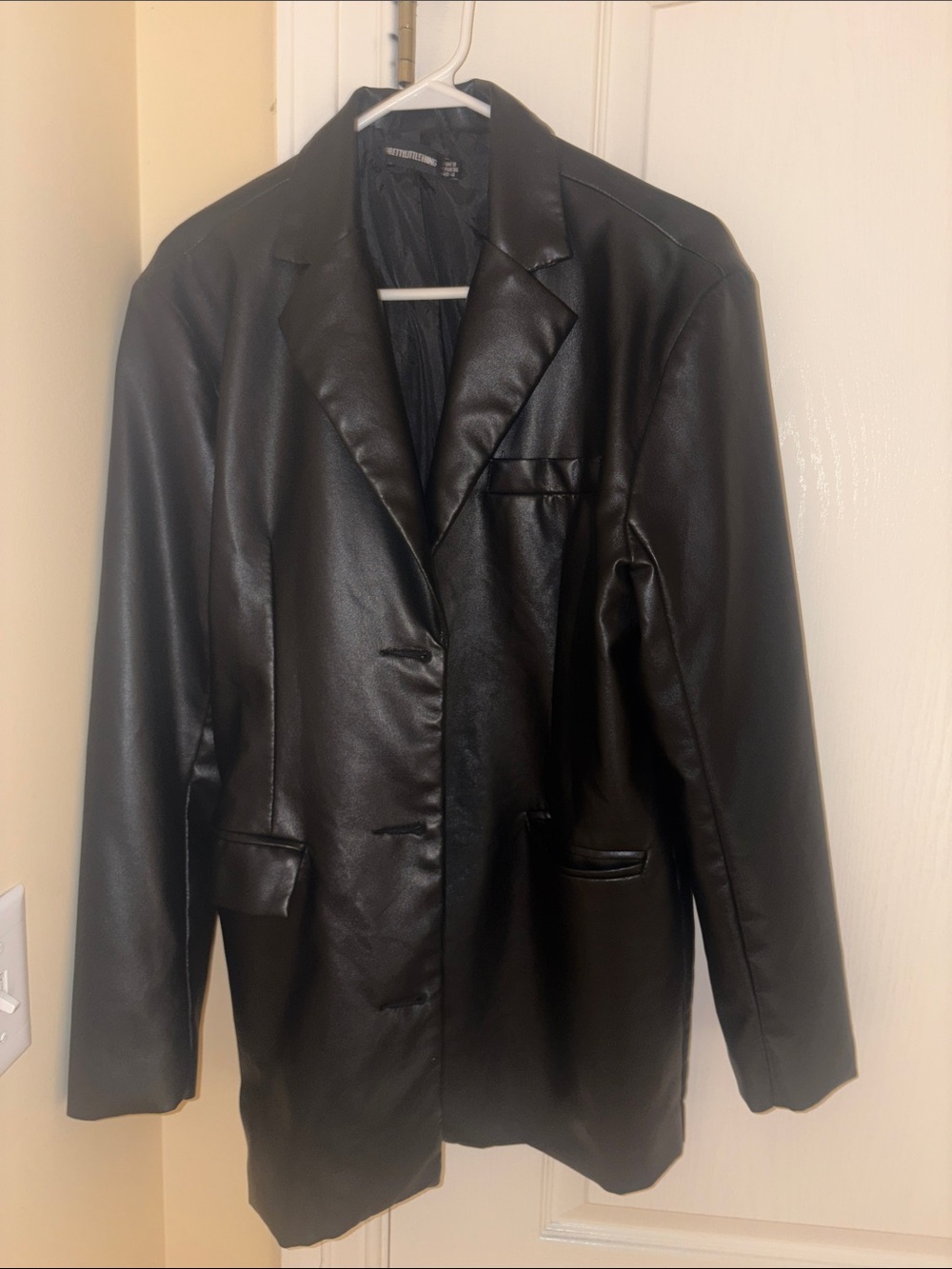 PrettyLittleThing Black Faux Leather Blazer
